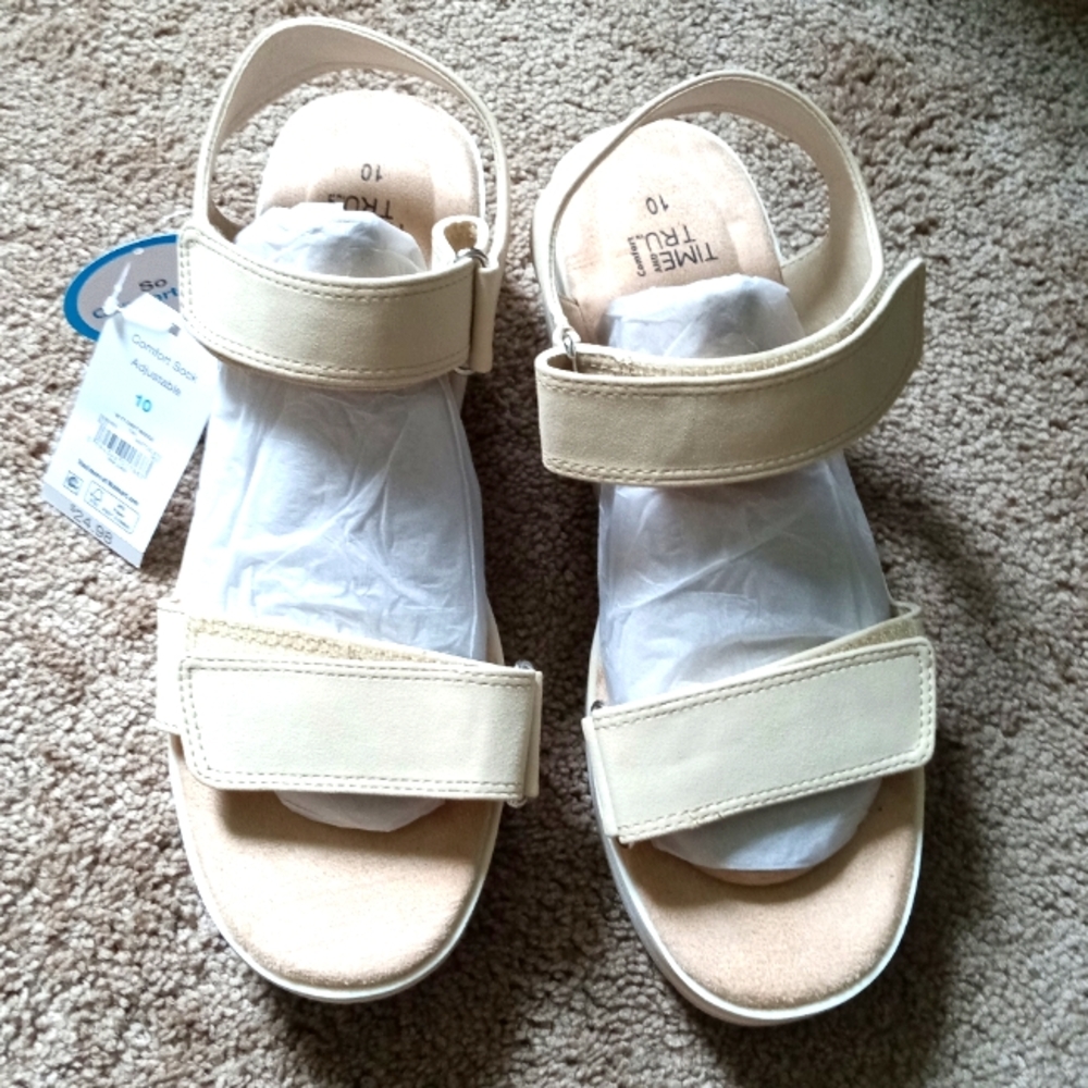 Time and Tru Sandals